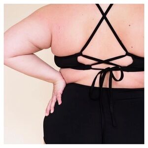 New! NETTLE’S TALE • The Cyd Top in Black • 2X